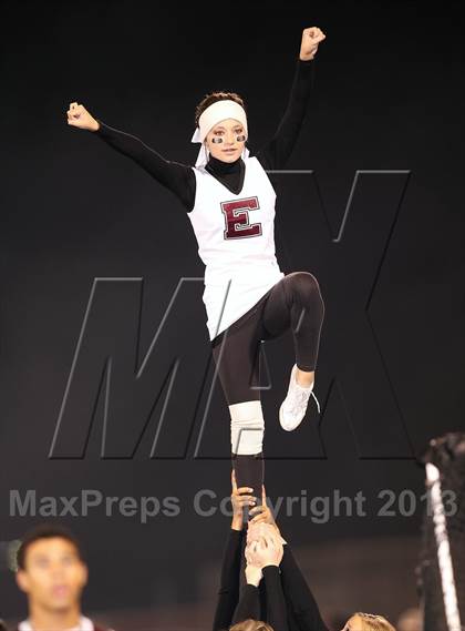 Thumbnail 2 in Ennis vs Lindale (UIL 4A Bi-District Playoff) photogallery.