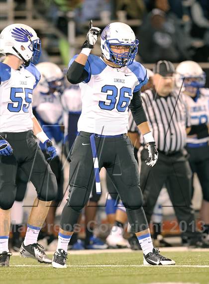 Thumbnail 2 in Ennis vs Lindale (UIL 4A Bi-District Playoff) photogallery.