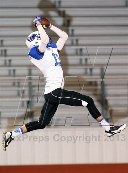 Thumbnail 2 in Ennis vs Lindale (UIL 4A Bi-District Playoff) photogallery.