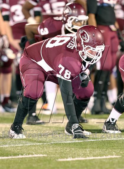 Thumbnail 3 in Ennis vs Lindale (UIL 4A Bi-District Playoff) photogallery.