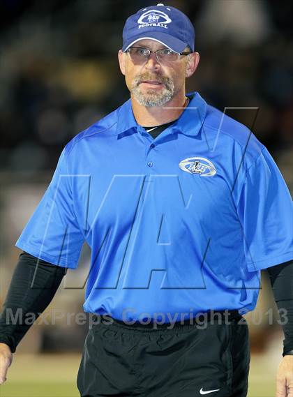 Thumbnail 2 in Ennis vs Lindale (UIL 4A Bi-District Playoff) photogallery.