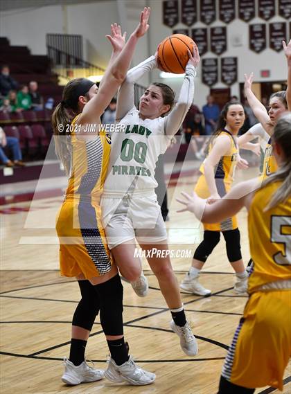 Thumbnail 2 in Central Sallisaw vs Gore (OSSAA 2A Regional Playoff) photogallery.