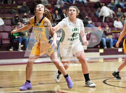 Thumbnail 3 in Central Sallisaw vs Gore (OSSAA 2A Regional Playoff) photogallery.