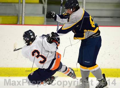 Thumbnail 2 in Housatonic/Northwestern/Wamogo @ Lyman Hall/Haddam-Killingworth photogallery.