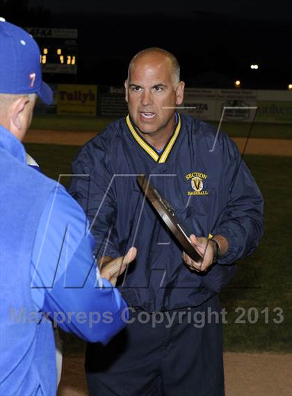 Thumbnail 2 in Williamsville South vs. Sutherland (NYSPHSAA Far West Regional) photogallery.