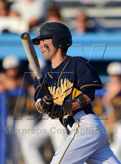 Thumbnail 1 in Williamsville South vs. Sutherland (NYSPHSAA Far West Regional) photogallery.
