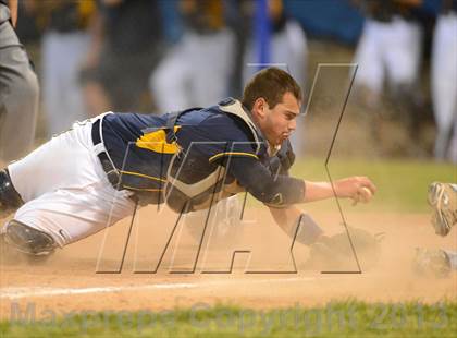 Thumbnail 1 in Williamsville South vs. Sutherland (NYSPHSAA Far West Regional) photogallery.