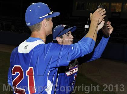 Thumbnail 1 in Williamsville South vs. Sutherland (NYSPHSAA Far West Regional) photogallery.