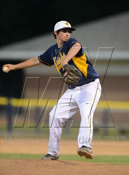 Thumbnail 3 in Williamsville South vs. Sutherland (NYSPHSAA Far West Regional) photogallery.