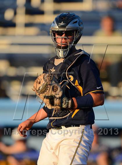 Thumbnail 2 in Williamsville South vs. Sutherland (NYSPHSAA Far West Regional) photogallery.