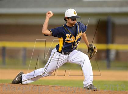 Thumbnail 2 in Williamsville South vs. Sutherland (NYSPHSAA Far West Regional) photogallery.