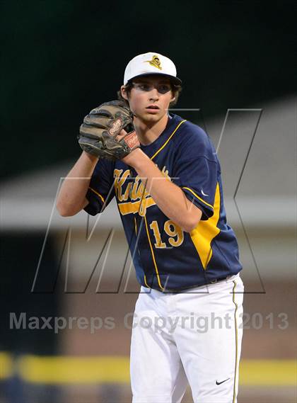 Thumbnail 2 in Williamsville South vs. Sutherland (NYSPHSAA Far West Regional) photogallery.
