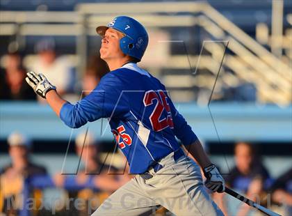 Thumbnail 3 in Williamsville South vs. Sutherland (NYSPHSAA Far West Regional) photogallery.