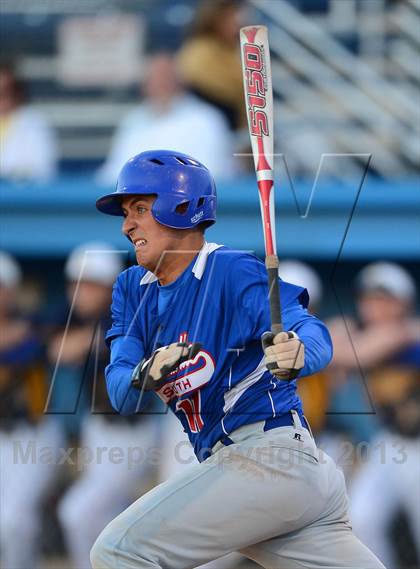 Thumbnail 2 in Williamsville South vs. Sutherland (NYSPHSAA Far West Regional) photogallery.