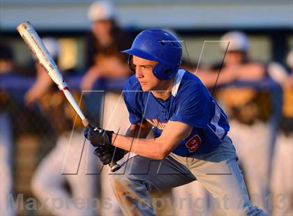 Thumbnail 3 in Williamsville South vs. Sutherland (NYSPHSAA Far West Regional) photogallery.