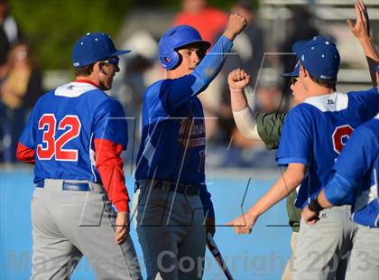 Thumbnail 3 in Williamsville South vs. Sutherland (NYSPHSAA Far West Regional) photogallery.