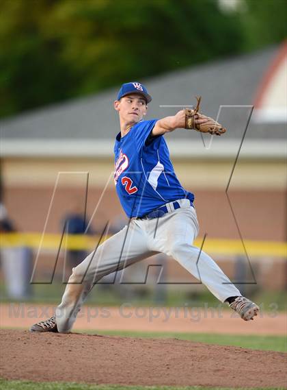 Thumbnail 3 in Williamsville South vs. Sutherland (NYSPHSAA Far West Regional) photogallery.