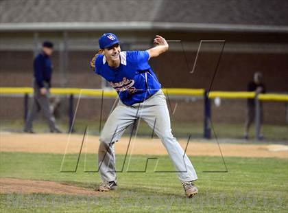 Thumbnail 2 in Williamsville South vs. Sutherland (NYSPHSAA Far West Regional) photogallery.
