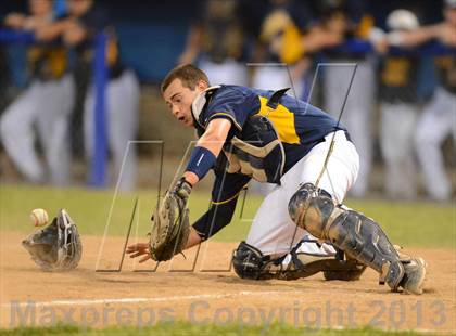 Thumbnail 2 in Williamsville South vs. Sutherland (NYSPHSAA Far West Regional) photogallery.