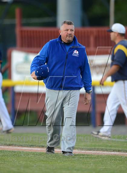 Thumbnail 1 in Williamsville South vs. Sutherland (NYSPHSAA Far West Regional) photogallery.
