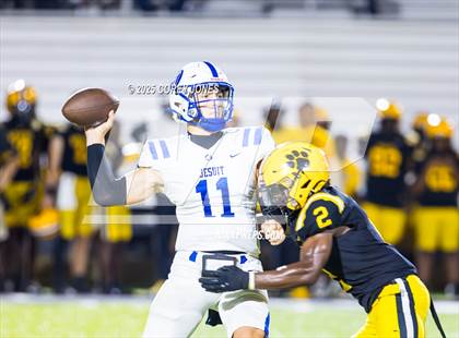 Thumbnail 3 in Jesuit vs Valdosta photogallery.