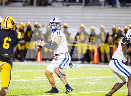 Thumbnail 3 in Jesuit vs Valdosta photogallery.