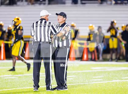 Thumbnail 2 in Jesuit vs Valdosta photogallery.