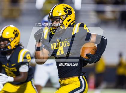 Thumbnail 1 in Jesuit vs Valdosta photogallery.