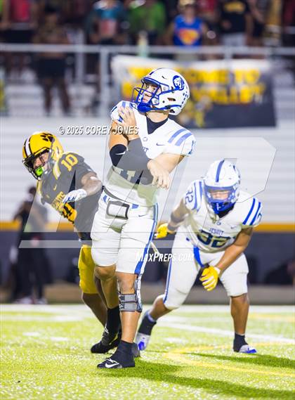 Thumbnail 1 in Jesuit vs Valdosta photogallery.