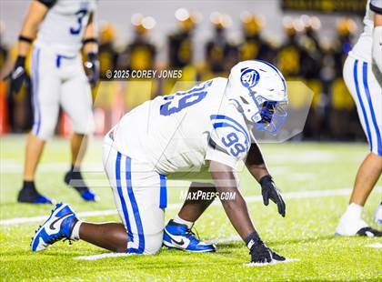 Thumbnail 3 in Jesuit vs Valdosta photogallery.
