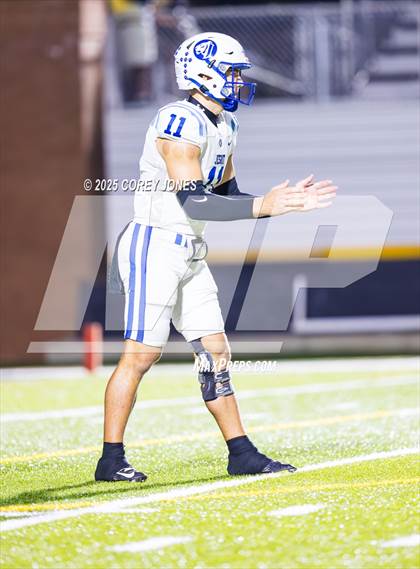 Thumbnail 2 in Jesuit vs Valdosta photogallery.
