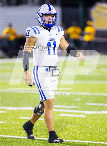 Thumbnail 1 in Jesuit vs Valdosta photogallery.