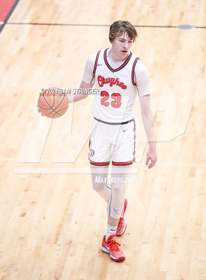 Thumbnail 3 in Madison @ Owyhee (Pro Image Holiday Classic Large Schools) photogallery.