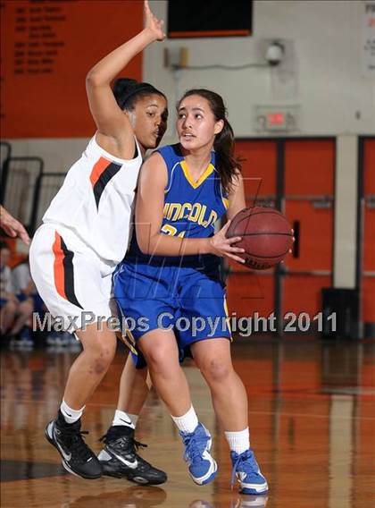 Thumbnail 1 in Lincoln @ Foothill photogallery.
