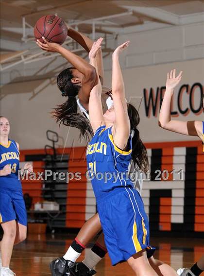 Thumbnail 1 in Lincoln @ Foothill photogallery.