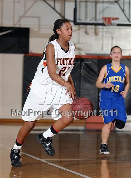 Thumbnail 3 in Lincoln @ Foothill photogallery.