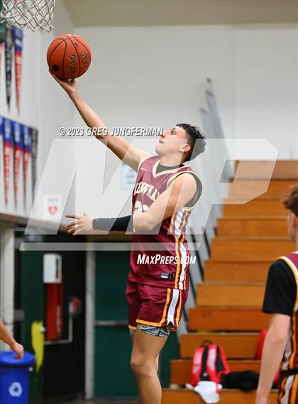 Thumbnail 2 in Washington vs. Cardinal Newman (Brett Callan Tournament) photogallery.