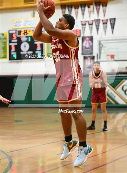 Thumbnail 2 in Washington vs. Cardinal Newman (Brett Callan Tournament) photogallery.