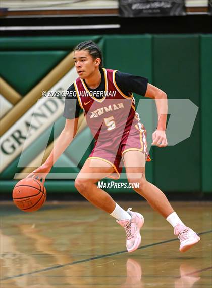 Thumbnail 2 in Washington vs. Cardinal Newman (Brett Callan Tournament) photogallery.