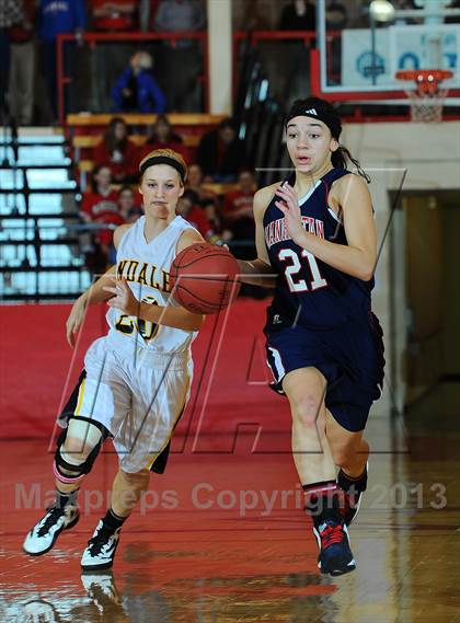 Thumbnail 2 in Andale vs. Manhattan (Mid America Classic) photogallery.