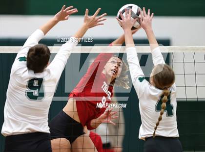 Thumbnail 2 in Trimble @ Fisher Catholic photogallery.