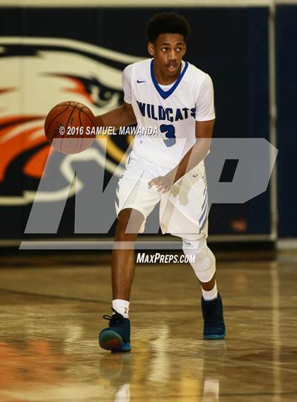 Thumbnail 2 in Agoura vs Windward (West Valley Thanksgiving Tip-Off Classic) photogallery.