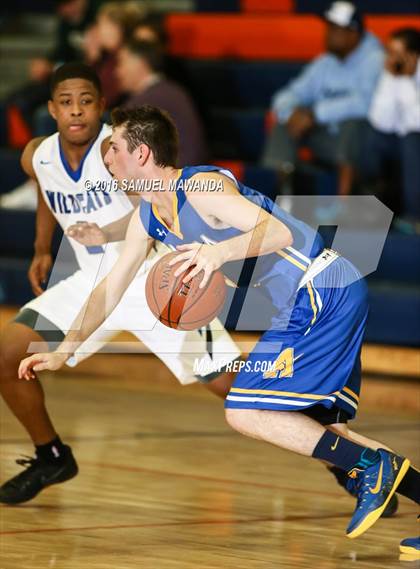 Thumbnail 3 in Agoura vs Windward (West Valley Thanksgiving Tip-Off Classic) photogallery.