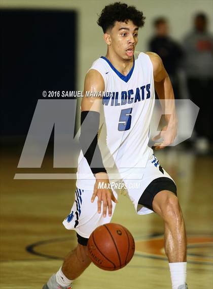 Thumbnail 3 in Agoura vs Windward (West Valley Thanksgiving Tip-Off Classic) photogallery.