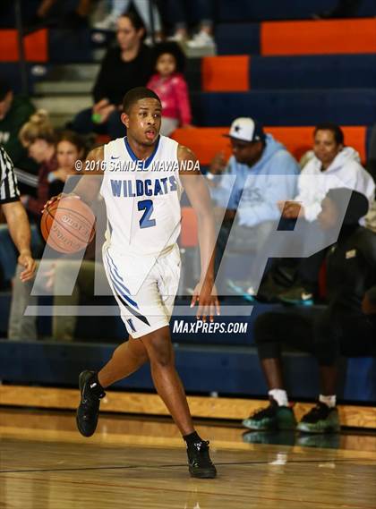 Thumbnail 2 in Agoura vs Windward (West Valley Thanksgiving Tip-Off Classic) photogallery.