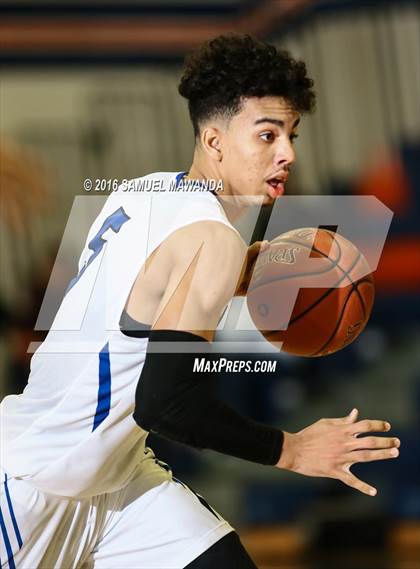 Thumbnail 2 in Agoura vs Windward (West Valley Thanksgiving Tip-Off Classic) photogallery.