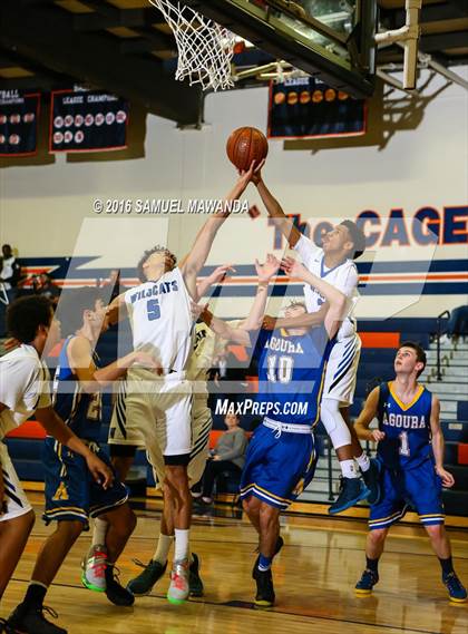 Thumbnail 3 in Agoura vs Windward (West Valley Thanksgiving Tip-Off Classic) photogallery.