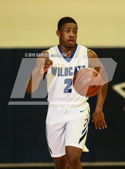Thumbnail 1 in Agoura vs Windward (West Valley Thanksgiving Tip-Off Classic) photogallery.