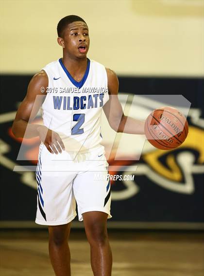 Thumbnail 3 in Agoura vs Windward (West Valley Thanksgiving Tip-Off Classic) photogallery.