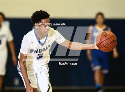 Thumbnail 1 in Agoura vs Windward (West Valley Thanksgiving Tip-Off Classic) photogallery.